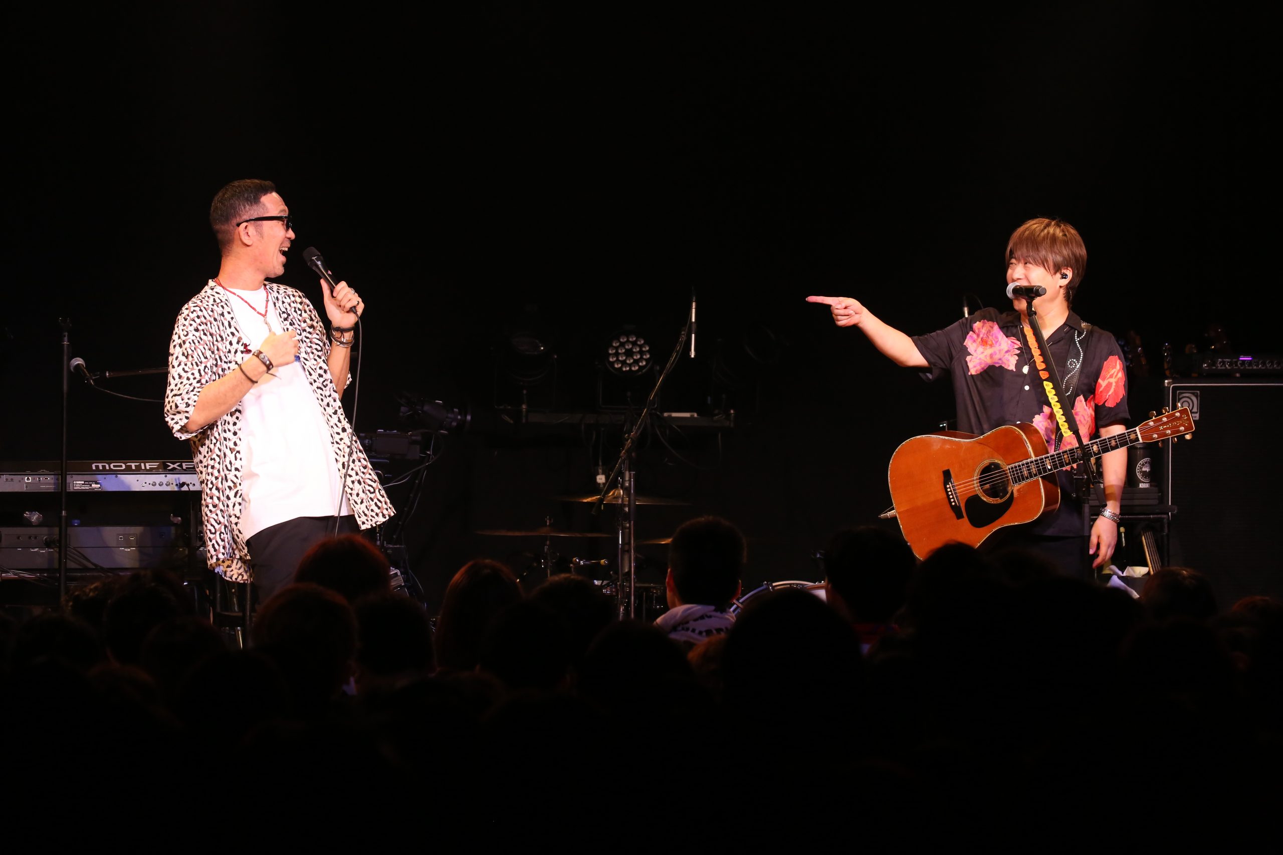 コブクロが思い出の地で24年ぶりに、1夜限りの“超プレミアムLIVE”を