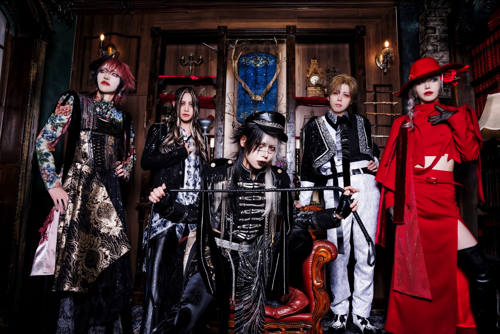 ヴィジュアル系バンド『0.1gの誤算』のライブフォトがセブン‐イレブン